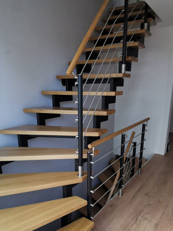 Zweiholmtreppe gewendelt